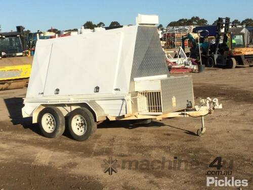 1987 Unknown Dual Axle Enclosed Trailer