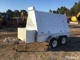 1987 Unknown Dual Axle Enclosed Trailer - picture1' - Click to enlarge