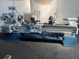 Nuttall Series 17 centre lathe 1800mm centres - picture0' - Click to enlarge