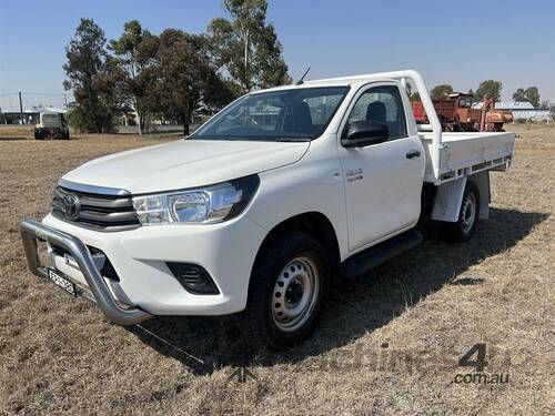 2021 Toyota Hilux SR 4X4 Single Cab