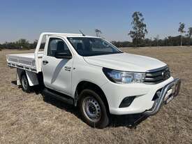 2021 Toyota Hilux SR 4X4 Single Cab - picture0' - Click to enlarge