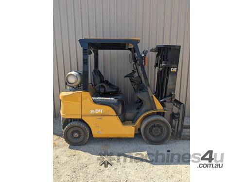 Caterpillar 2.5T LPG Forklift with Container Mast