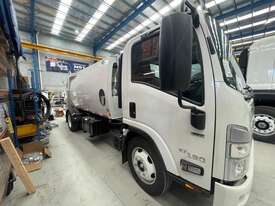 STG GLOBAL - 2022 ISUZU NQR JN1126  - picture2' - Click to enlarge