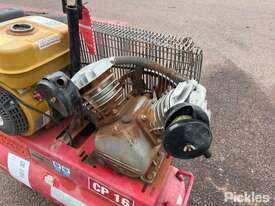 1 x Damaged Air Compressor - Used item/Untested - picture1' - Click to enlarge