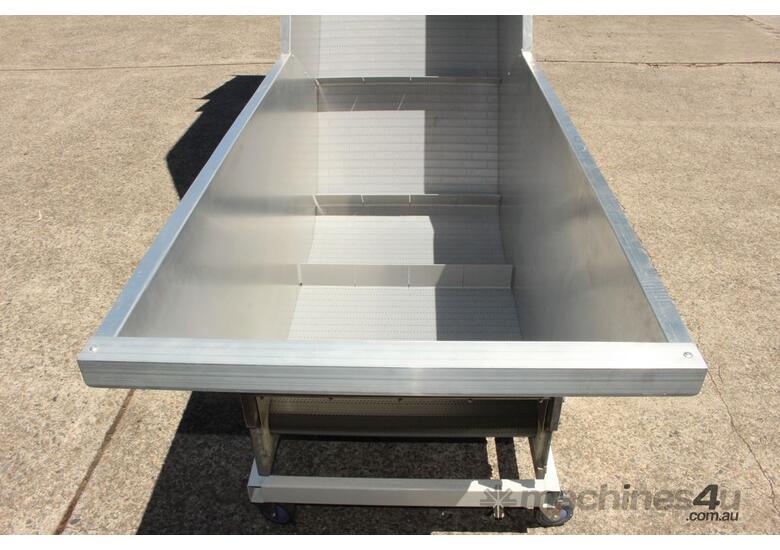 caption Cleated Elevator Conveyor.