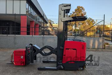 Raymond Forklift 1.5T - 740 Series Double Deep High Reach Forklift