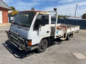 1995 Mitsubishi Fuso Canter Table Top (Day Cab) - picture1' - Click to enlarge