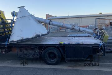 4.2m x 250mm helical auger screw feeder 5.5kW conveyor conical hopper 3.89m3