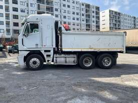 2003 Freightliner Argosy FLH Tipper - picture2' - Click to enlarge