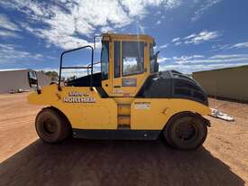 2015 Bomag BW24-27RH Multi Wheel Roller - picture2' - Click to enlarge