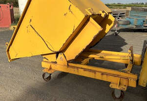 (7455) Forklift skip bin (Griffith, NSW)