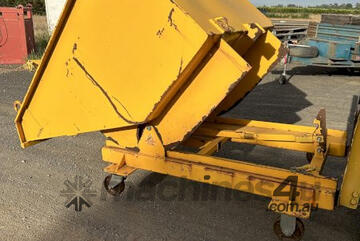 (7455) Forklift skip bin (Griffith, NSW)