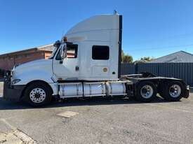 2013 CAT CT630 Prime Mover Sleeper Cab - picture2' - Click to enlarge