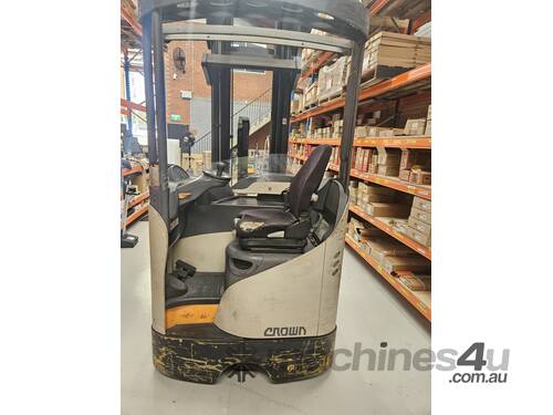 Crown ReachTruck Forklift