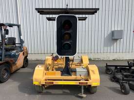2013 Giga Signs PTL2 Traffic Light Trailer - picture0' - Click to enlarge