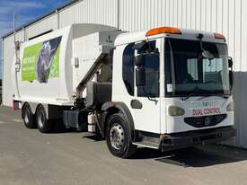 2012 Dennis Eagle Elite 2 Garbage Compactor (Dual control) - picture0' - Click to enlarge