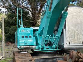KOBELCO 20 TONNER WITH GENUINE 4032 HOURS - picture0' - Click to enlarge