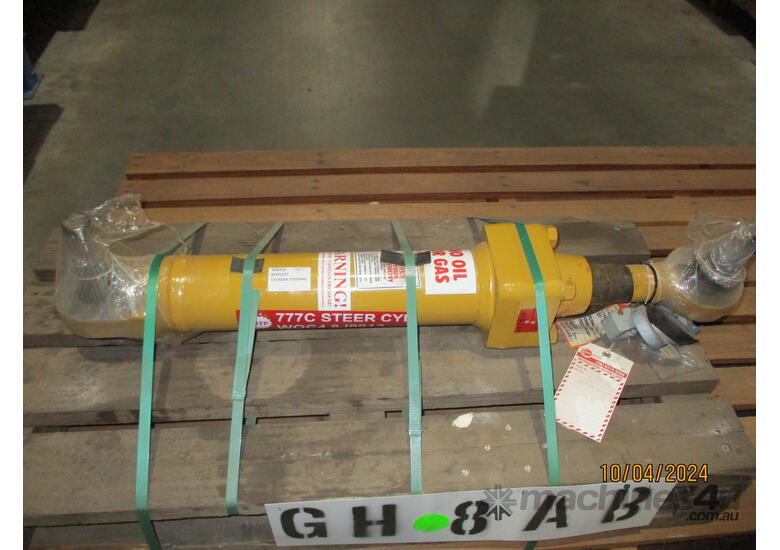 caption 8J-9912 - CATERPILLAR 777D, 777C, 777B RECONDITIONED CYLINDER STEERING