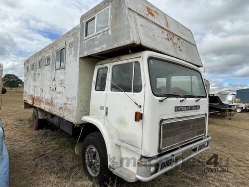 1981 INTERNATIONAL ACCO 1810C TRUCK