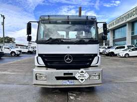 2009 Mercedes Benz SK 2633 6x4 Cab Chassis - picture2' - Click to enlarge