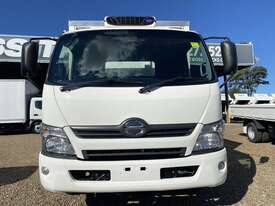2014 Hino 300Series 614 White Refrigerated 4.0l 4x2 - picture0' - Click to enlarge