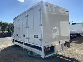 2014 Hino 300Series 614 White Refrigerated 4.0l 4x2 - picture1' - Click to enlarge