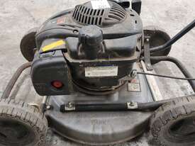 Victa Mastercut 460 Hand Mower - picture1' - Click to enlarge