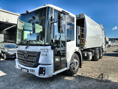 2018 Mercedes-Benz  Econic 956 6x4 Rear Loader Garbage Compactor (Council Asset)