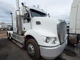 Kenworth T409 - picture0' - Click to enlarge