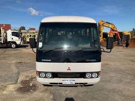 2002 Mitsubishi Rosa Deluxe 25 Seat Bus - picture0' - Click to enlarge