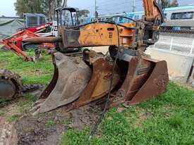 2021 Doosan DX140LCR Steel Tracked Excavator - picture0' - Click to enlarge