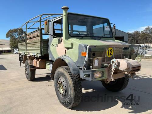 1986 Mercedes Benz Unimog UL1700L Dropside 4x4 Cargo Truck