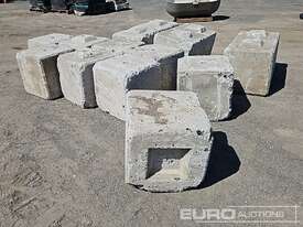 Concrete Blocks (11 of)  - picture0' - Click to enlarge