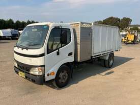 2004 Hino Dutro U345 Chipper Tipper - picture1' - Click to enlarge