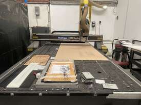 Multicam MatCam 3000 CNC Router, YOM: 2009 - picture0' - Click to enlarge