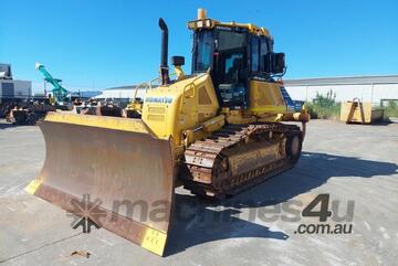 Komatsu 2017   D61EXi_23