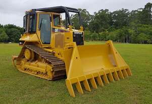 2005 CAT D5N XL 3800 Hrs. Stock No. 126