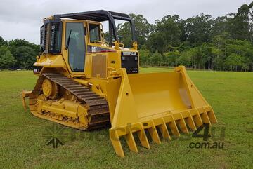 2005 CAT D5N XL 3800 Hrs. Stock No. 126 2005 CAT D5N XL 3800 Hrs. Stock No. 126