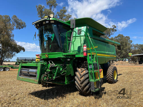 John Deere 9760 Header(Combine) Harvester/Header