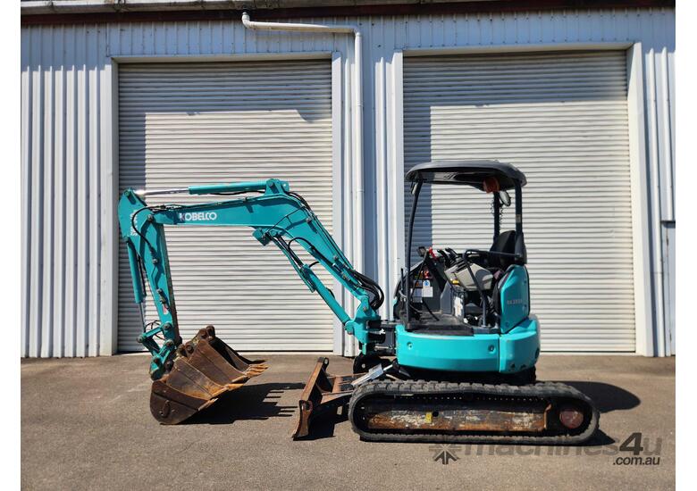 Kobelco SK35SR-6 Excavator