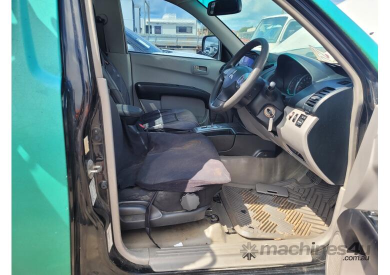 caption 2014 Mitsubishi Triton GLX Diesel (Non Mobile)
