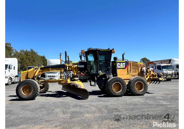2017 Caterpillar 140M Motor Grader