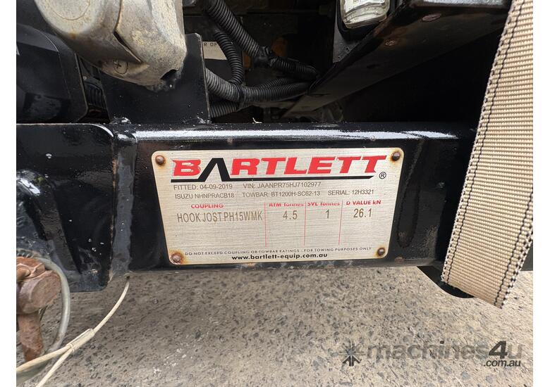 caption 2019 Isuzu NPR 65 190 4x2 Pantech Service Truck (6.5T GVM) (Ex Lease)