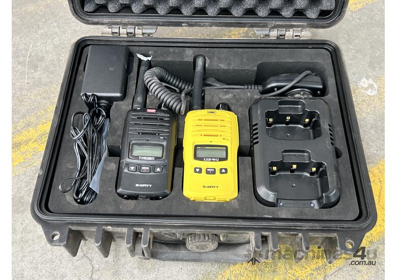 caption GME TX6160TP 5-1 Watt UHF CB Handheld Radio - Twinpack