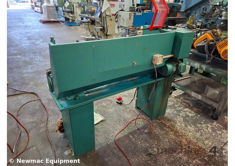 caption Herless CQ 6230 Centre Lathe