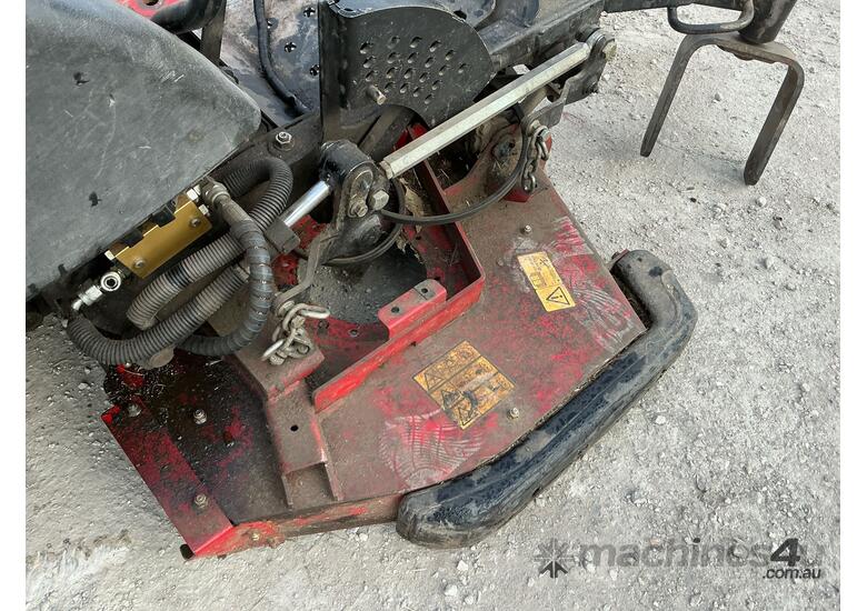 caption Toro GroundsMaster 7200 Ride On Mower