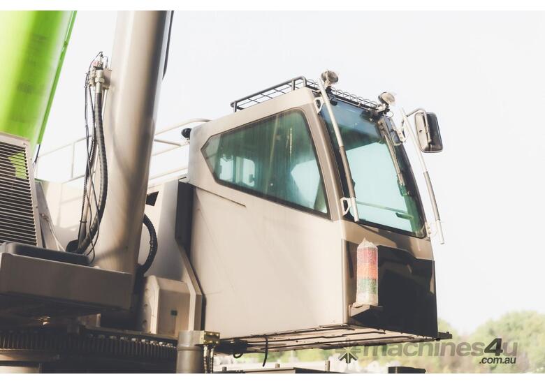 caption 2025 Zoomlion ZCT1500V 150Ton Telescopic Crawler Crane