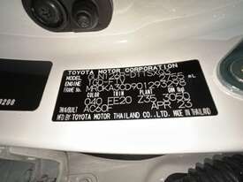 2023 Toyota Hilux SR Diesel - picture0' - Click to enlarge