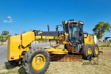 Caterpillar 2011   12M Grader
