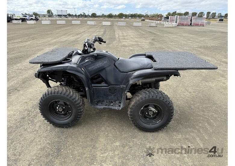 caption 2013 YAMAHA GRIZZLY 700 LIMITED EDITION MOTORBIKE